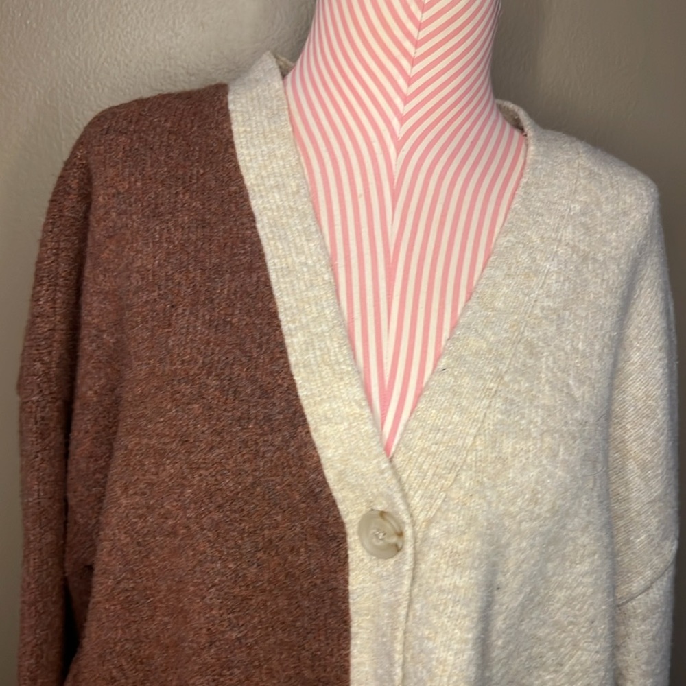 Abercrombie & Fitch sweater two toned colorblock brown cream cardigan A&F - L